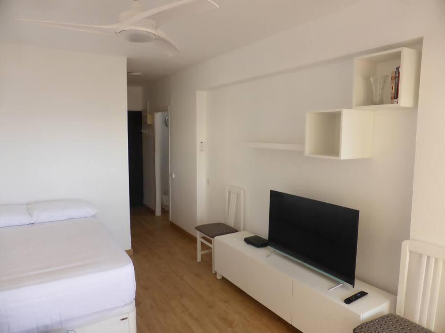 Estudio Nefeli Primera Linea Playa Amazing Views Benalmádena Exterior photo
